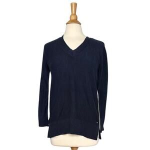 100% Cotton Tommy Hilfiger Navy V Neck Lightweight Sweater C16